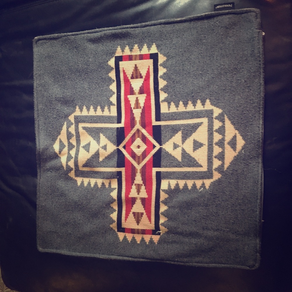 Gorgeous Pendleton pillow covers 20x20 EUC (set 2)